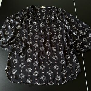 🔥 4 for $20 DEAL 🔥 Pleione Black Printed Blouse Size M